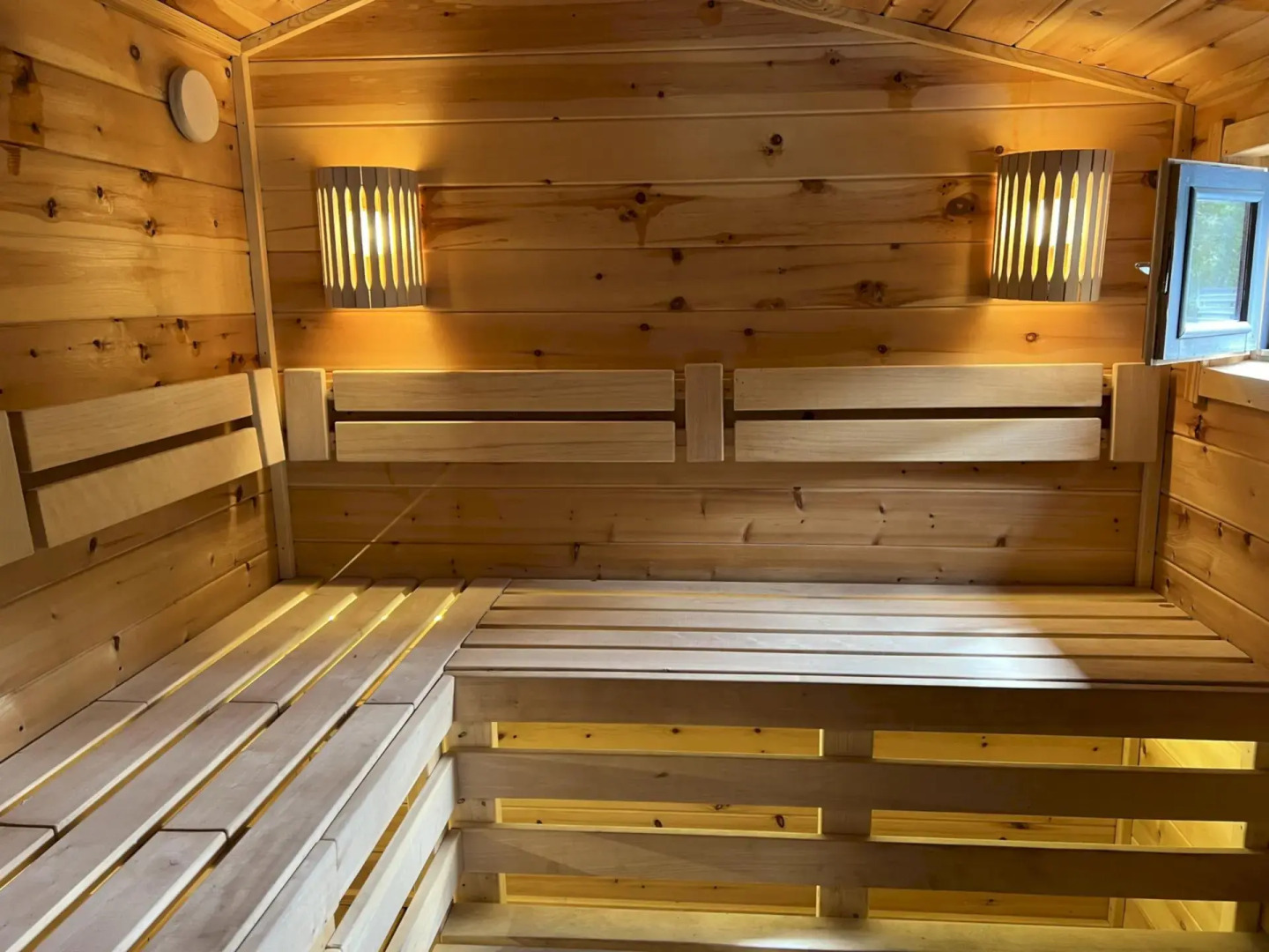 Частный дом 450 А-фрейм Лимон с тёплым бассейном и баней