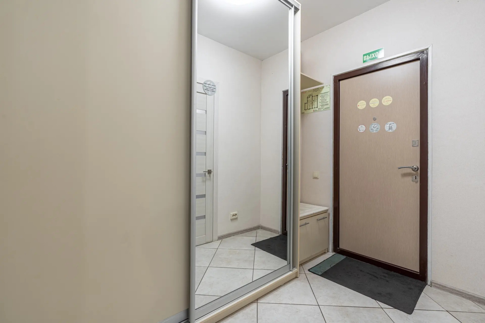 Апартаменты Мэйтс на Галактионова 3 Б 3