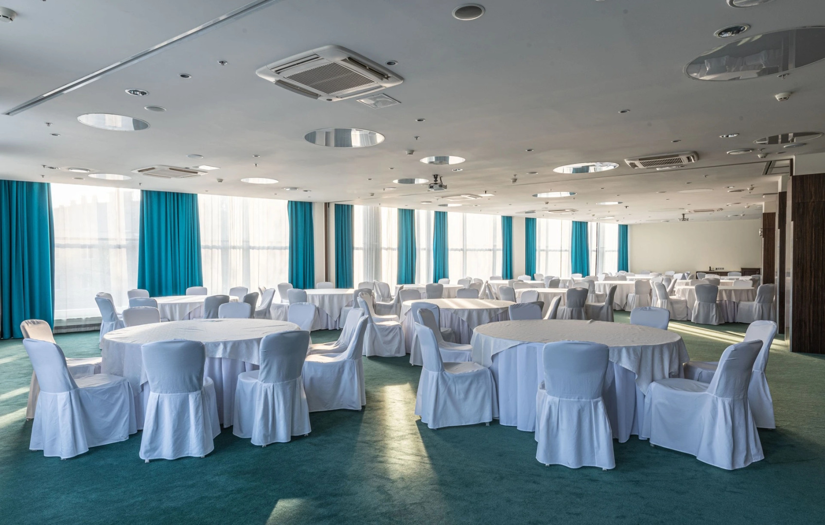 Отель Cosmos Yaroslavl