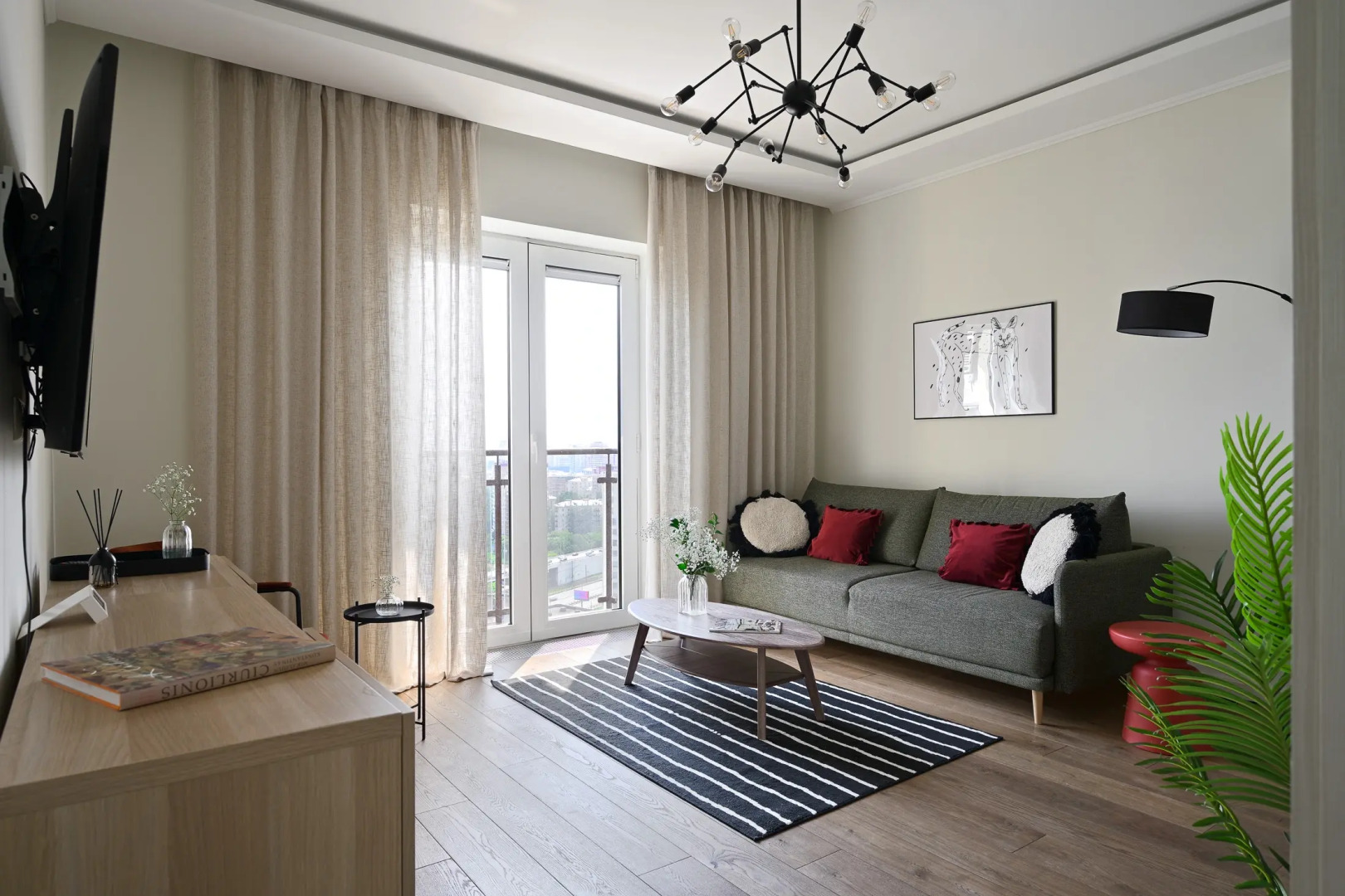 Апартаменты с панорамным видом недалеко от метро