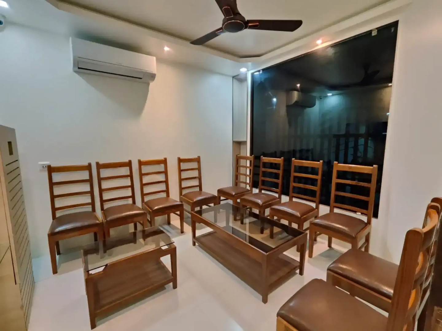 Отель Best Inn By Book Meri