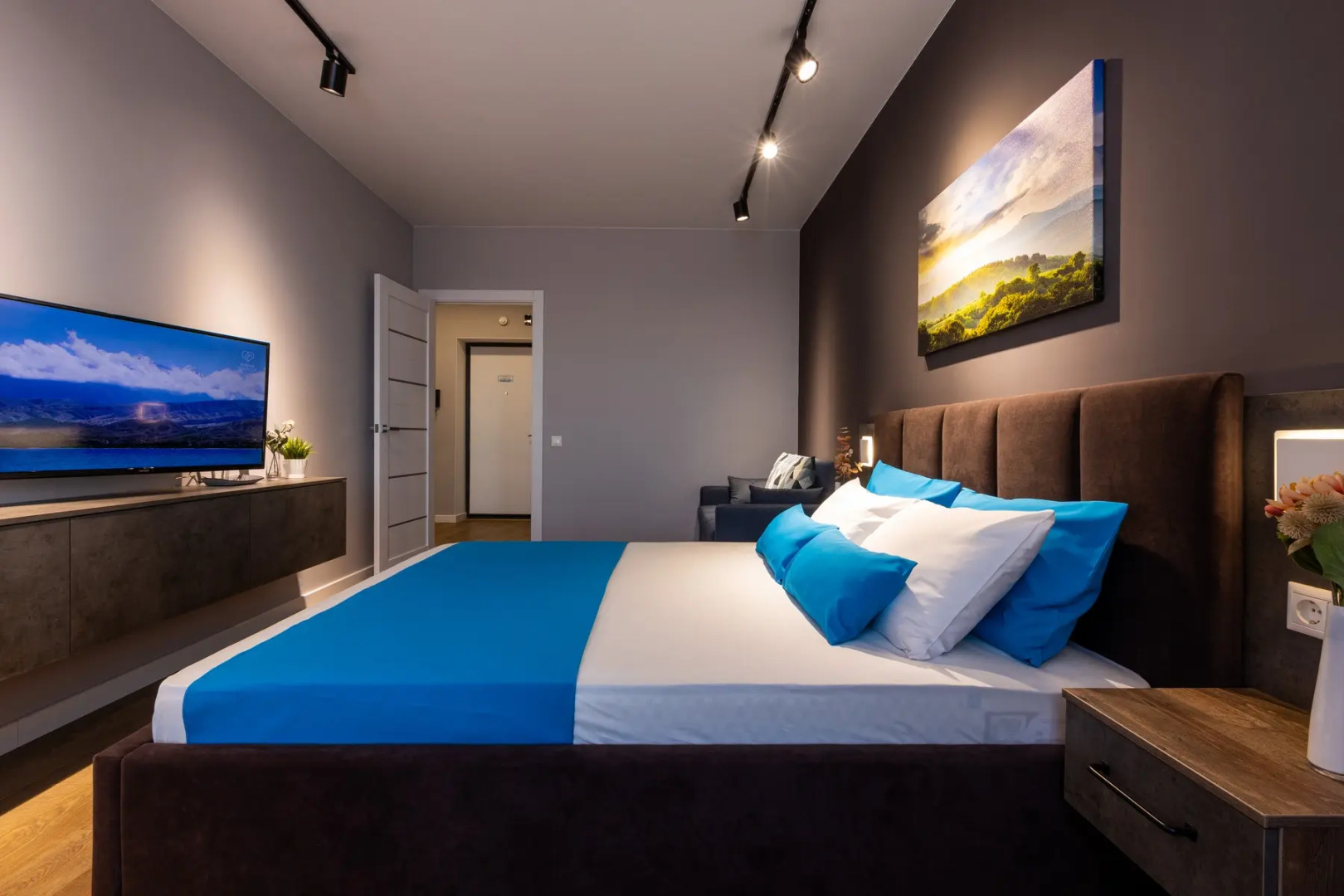 Апартаменты Сутки Уфа на Рудольфа Нуреева 6-233