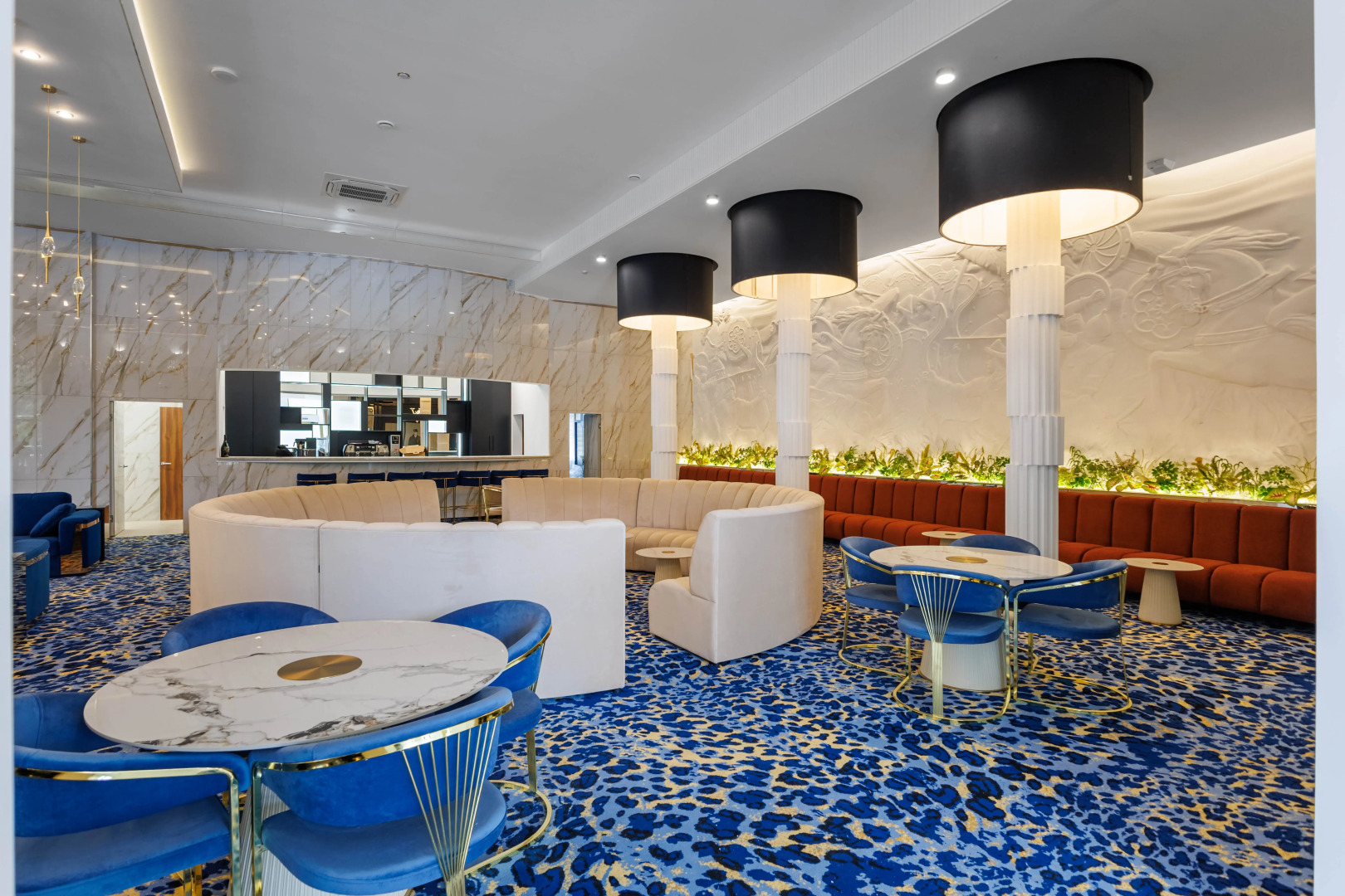 Отель Космос Ла Валли