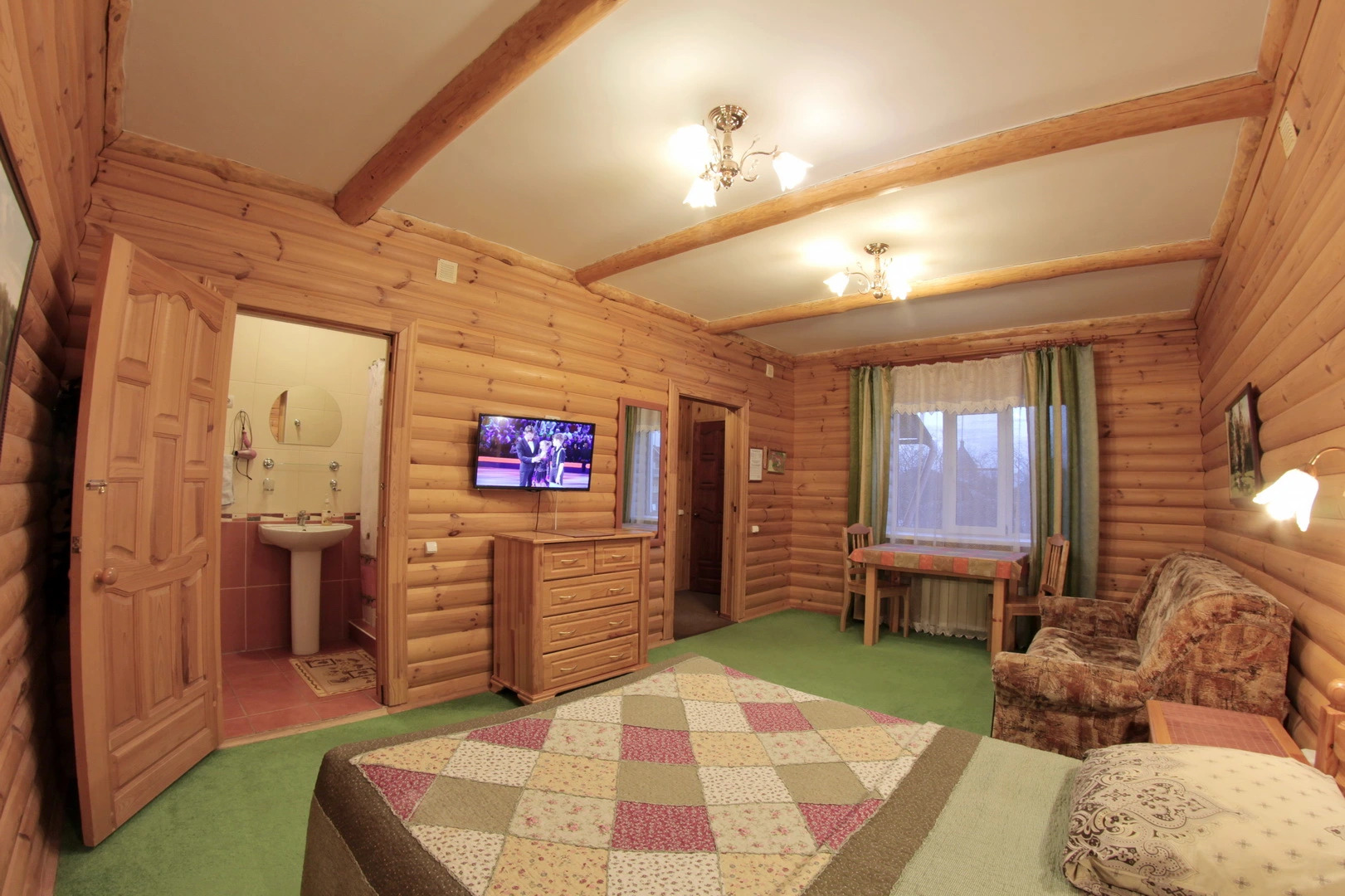 Гостевой дом Русская изба с баней