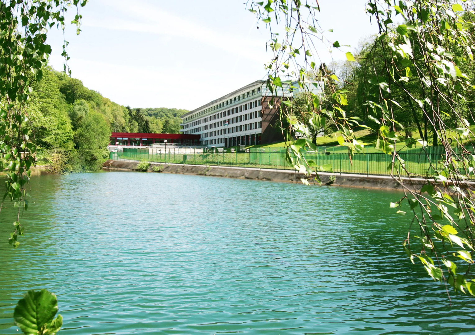 Отель Alvisse Parc