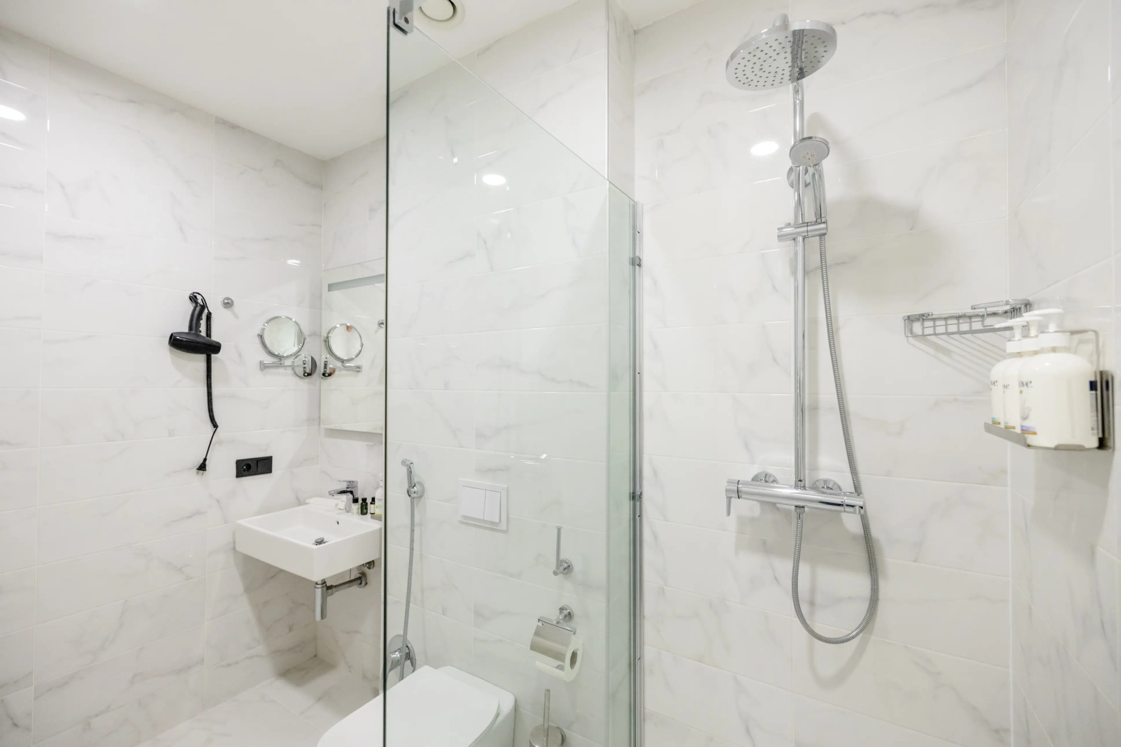 Отель Brosse Garden