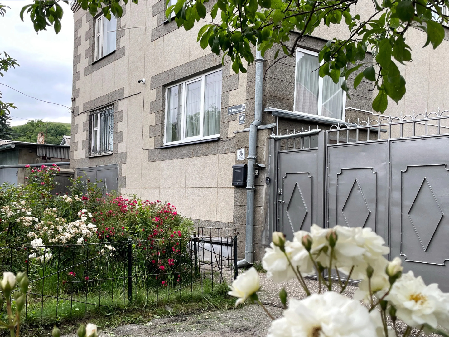 Частный дом Шикарный недалеко от Собора