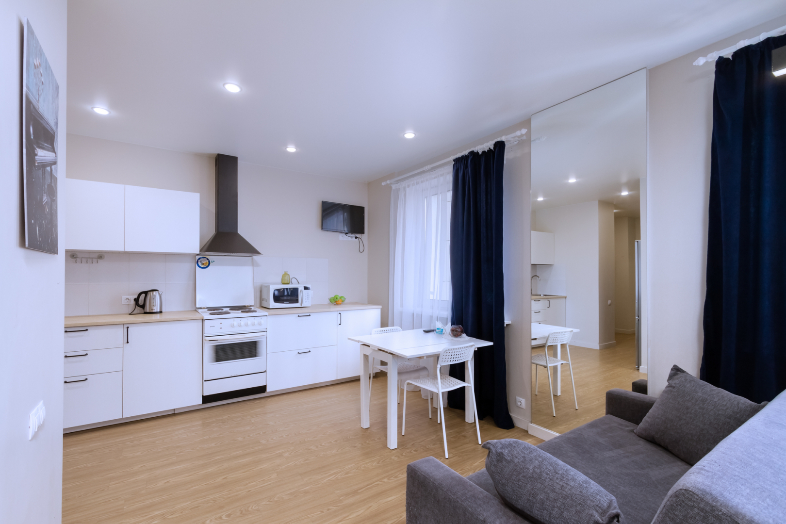 Апартаменты Фрунзе 49/1 этаж 4