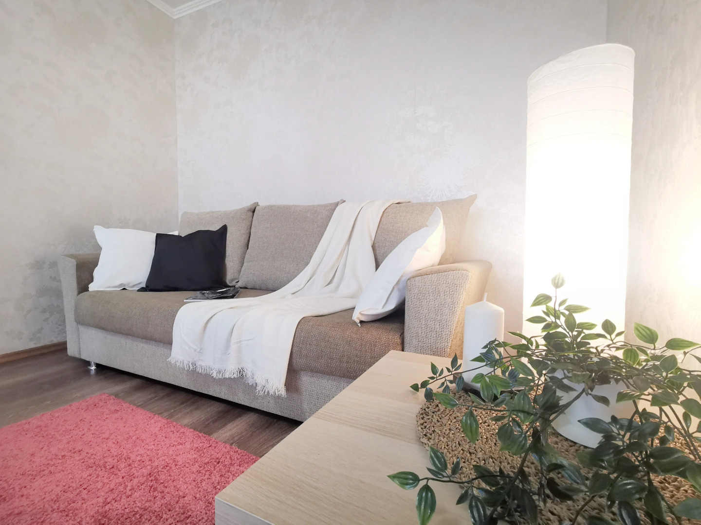 Апартаменты Уютная и светлая в самом центре города