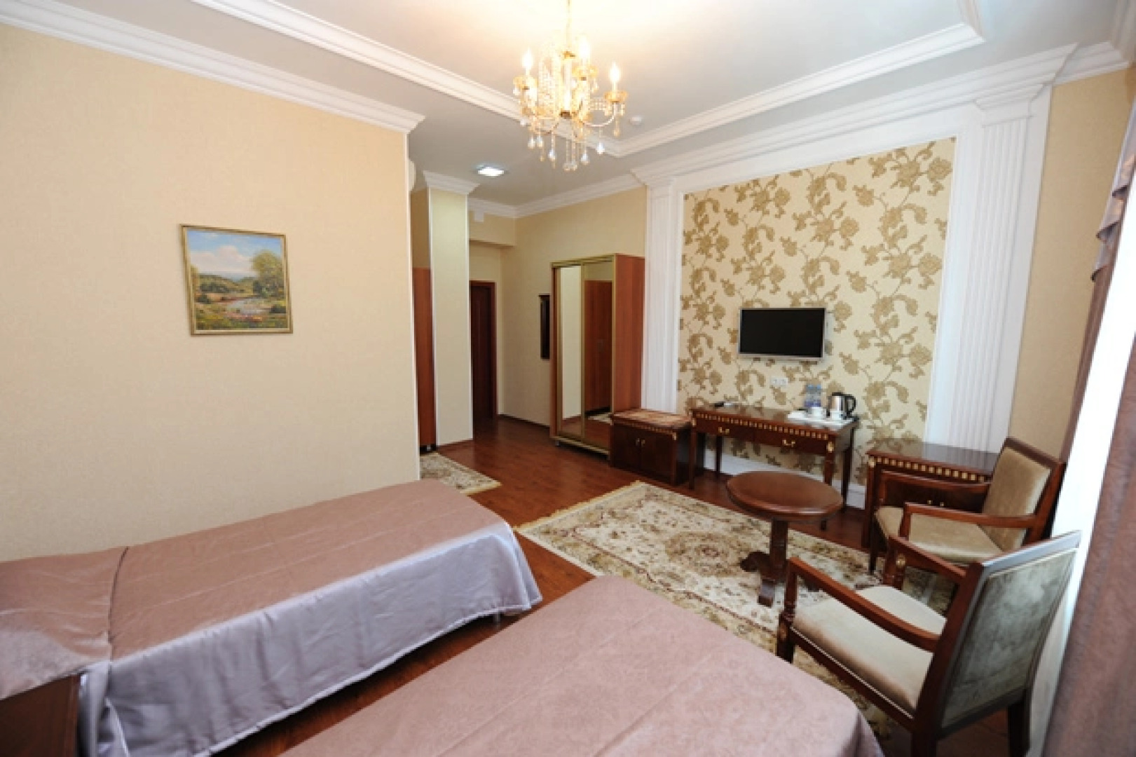 Отель Эдельвейс