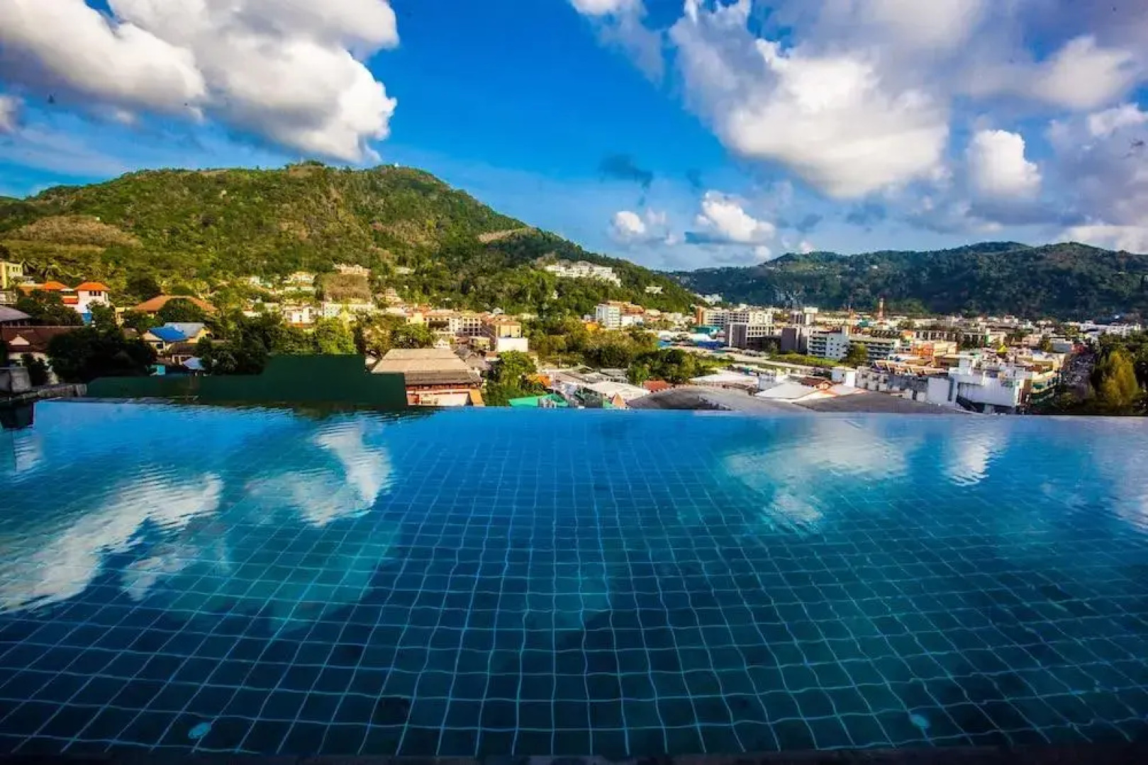 Апартаменты Q Kata Residence