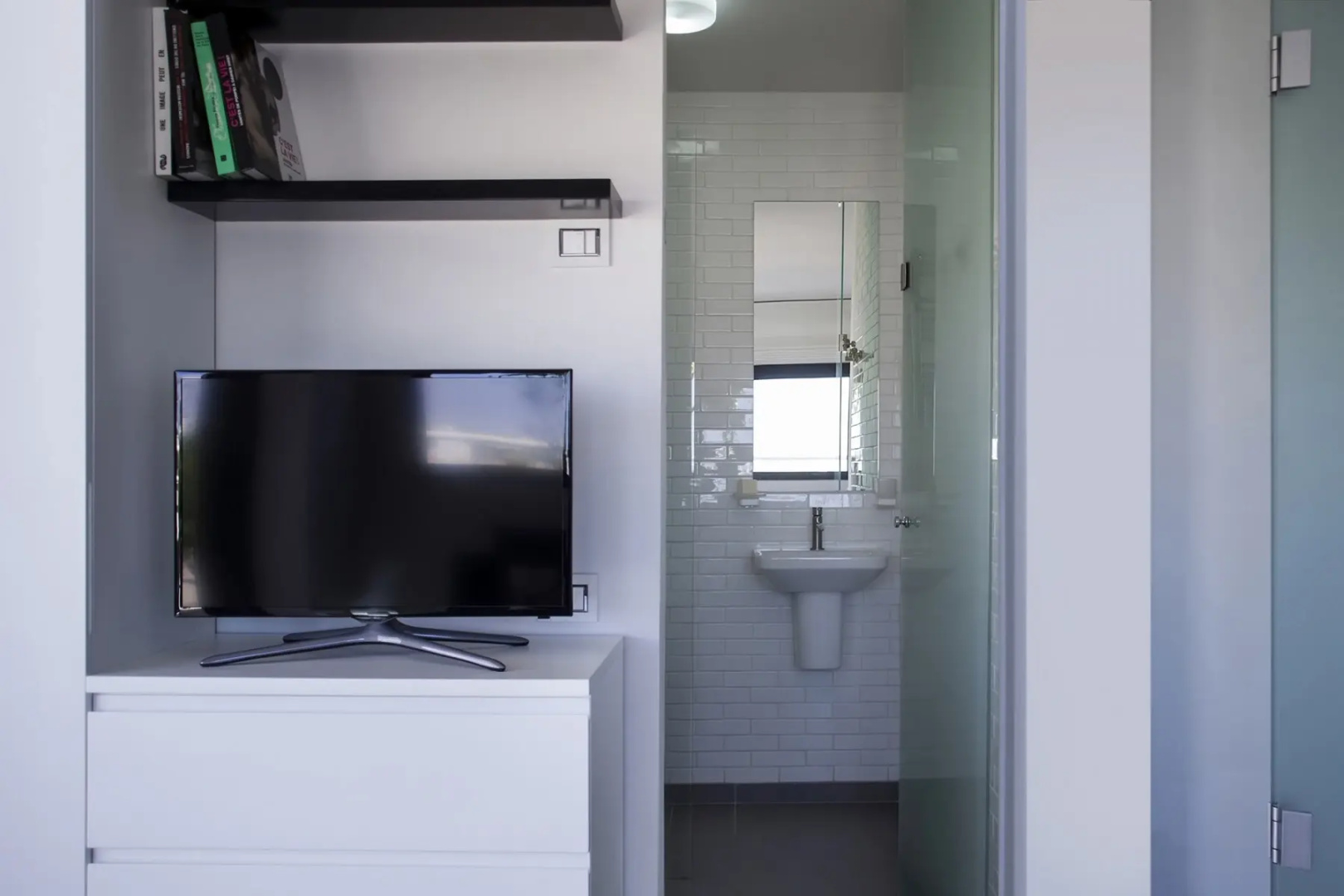 Апартаменты Design 2 Bdr Duplex Penthouse Rothschild #TL54
