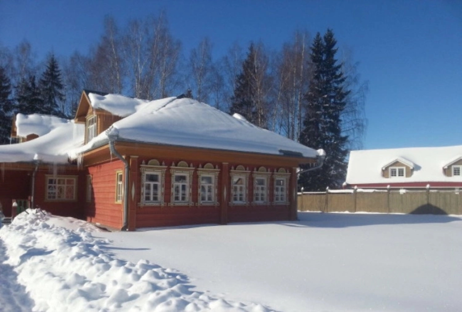 Эко-дача Hidden Plyos