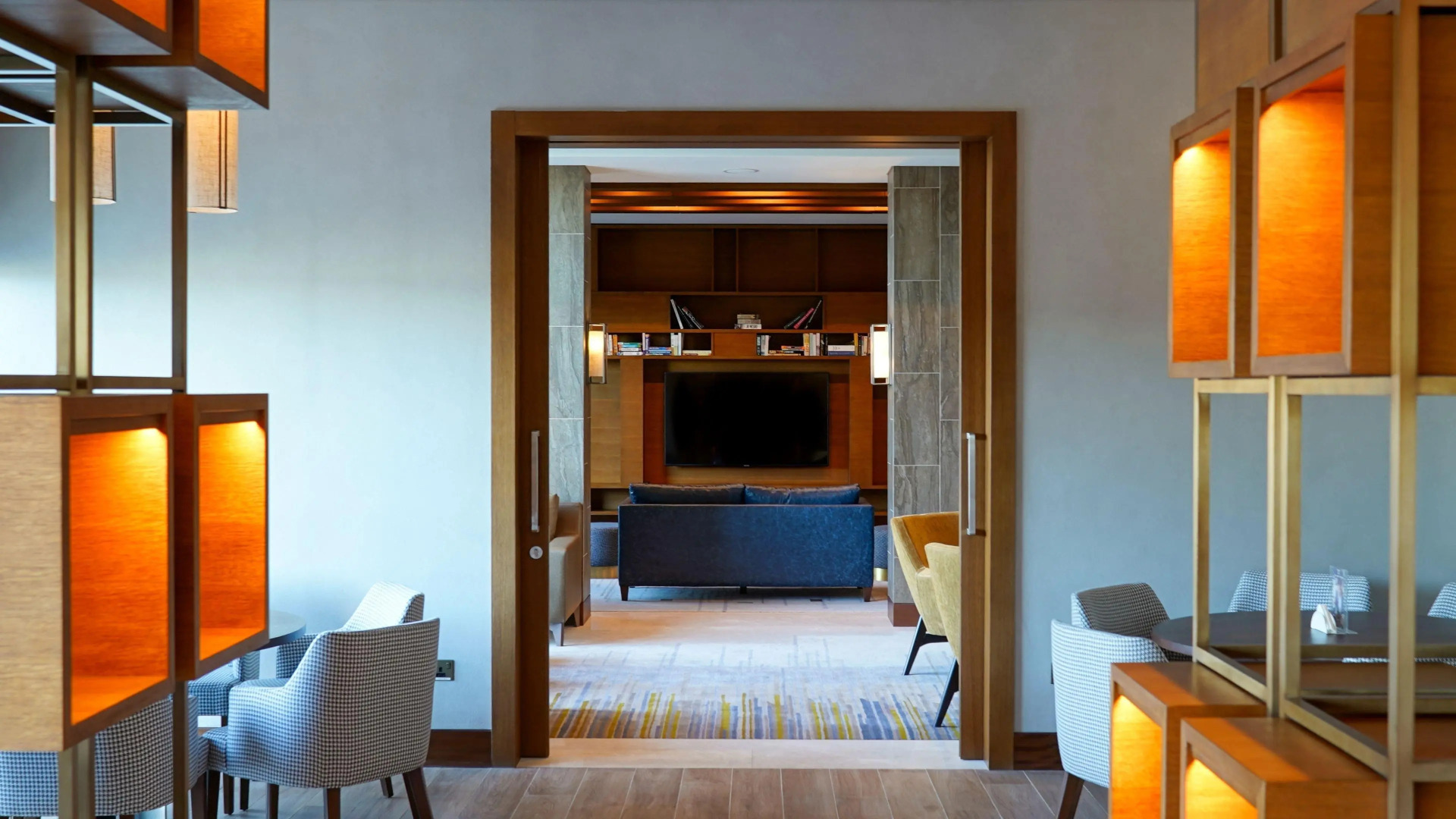 Staybridge Suites Dubai al-Maktoum Airport, an IHG Hotel