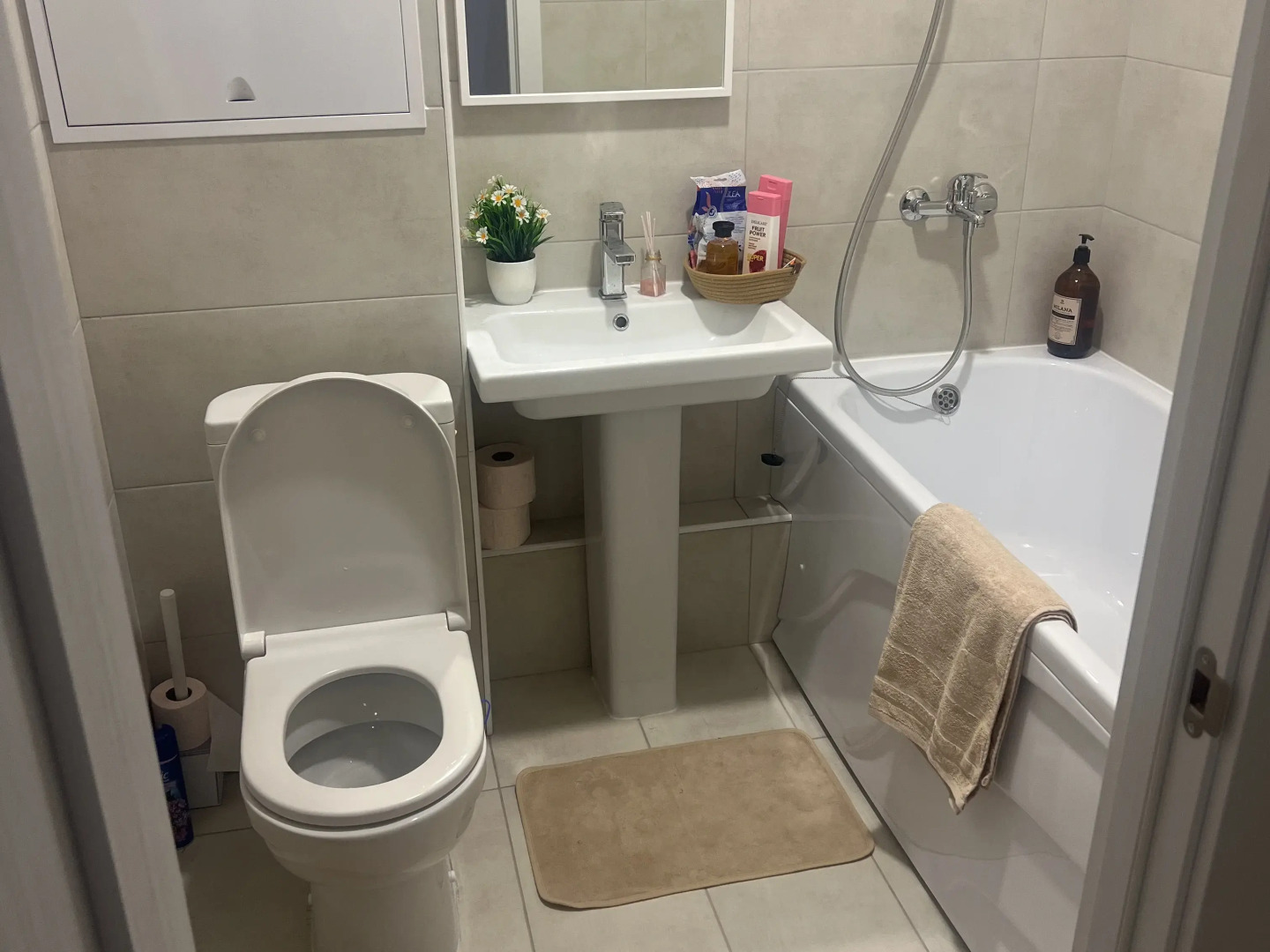 Апартаменты однокомнатные на проспекте Куприна 38к1