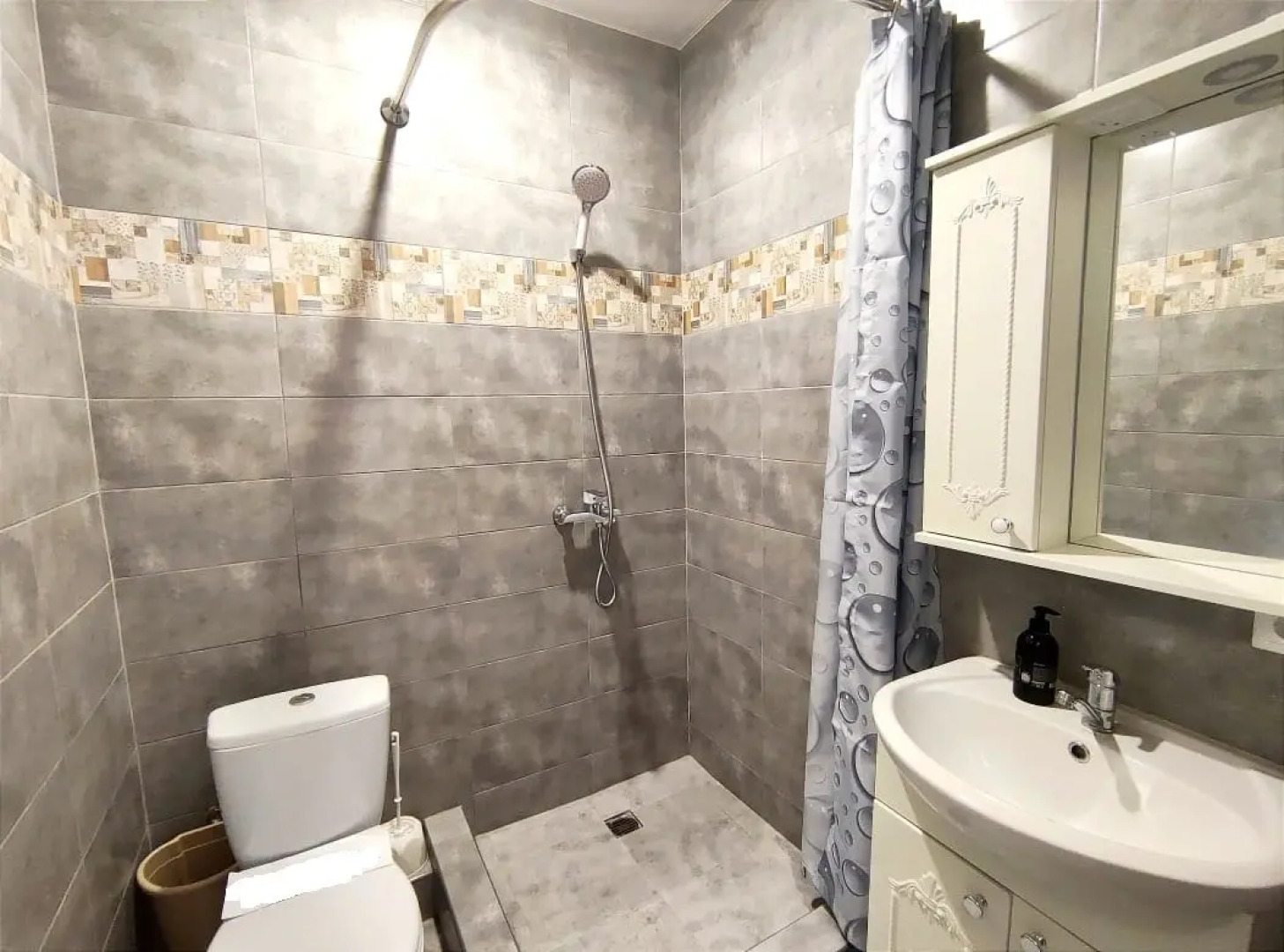 Апартаменты Кутаисская 1