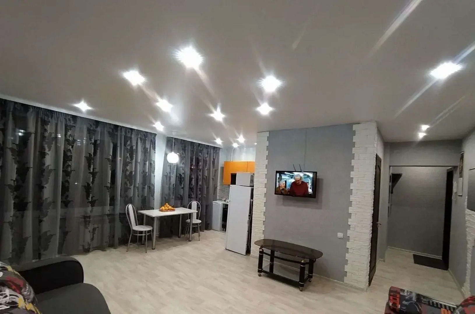 Апартаменты на Базстроевской, 22