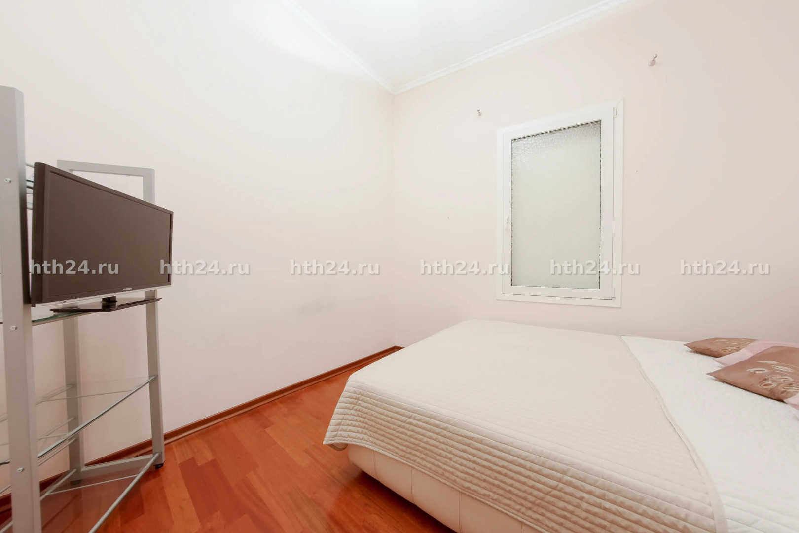 Апартаменты hth24 на Марата 14