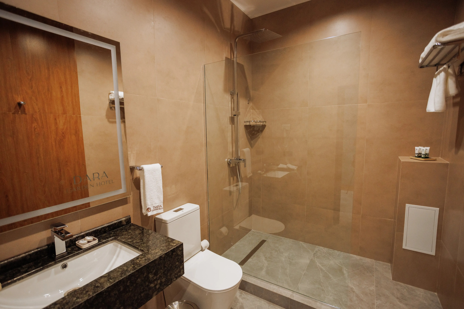 Отель Aurum Garden