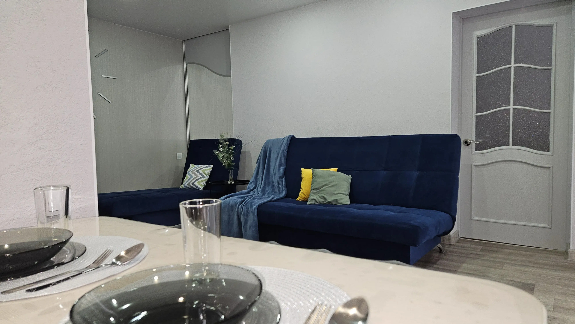 Квартира Двухкомнатная квартира-студия