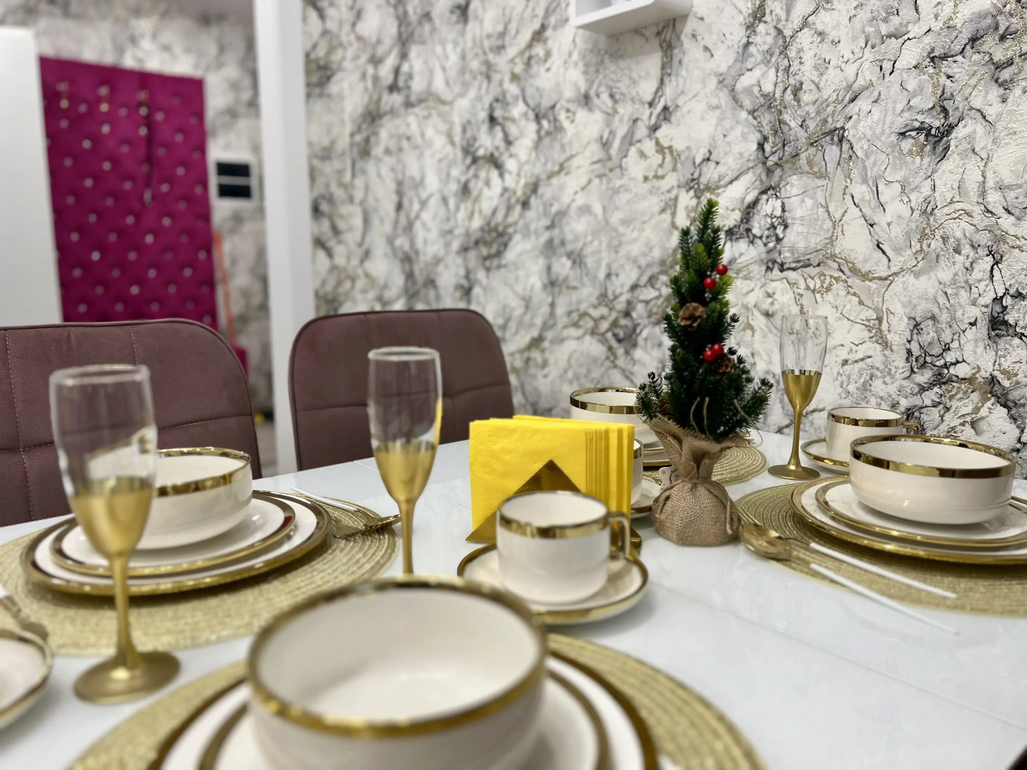 Квартира у метро Чкаловская улица Щорса 105