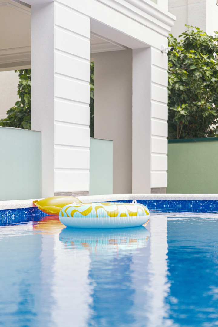 Отель Диона