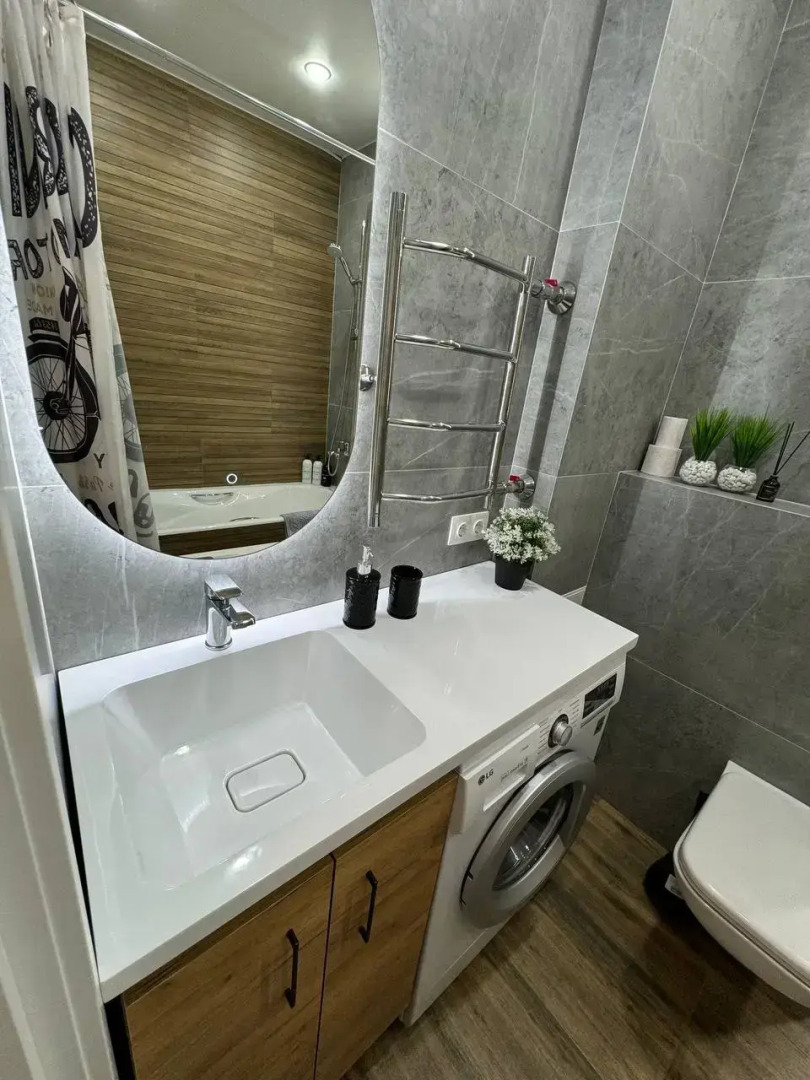 Апартаменты СИБИРЬ HOUSE   Люкс напротив Московской площади