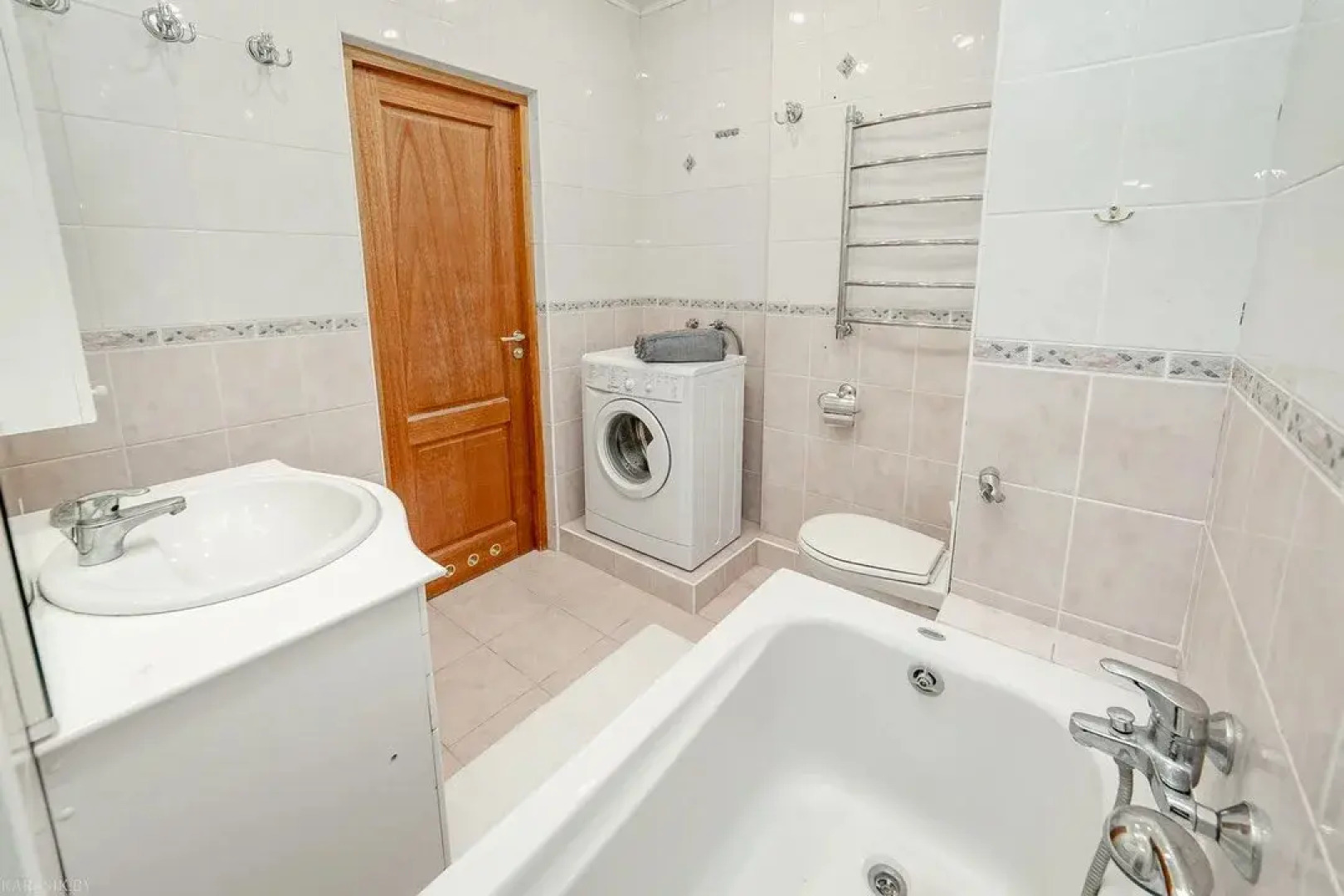 Люксовые Апартаменты в Тихом Центре