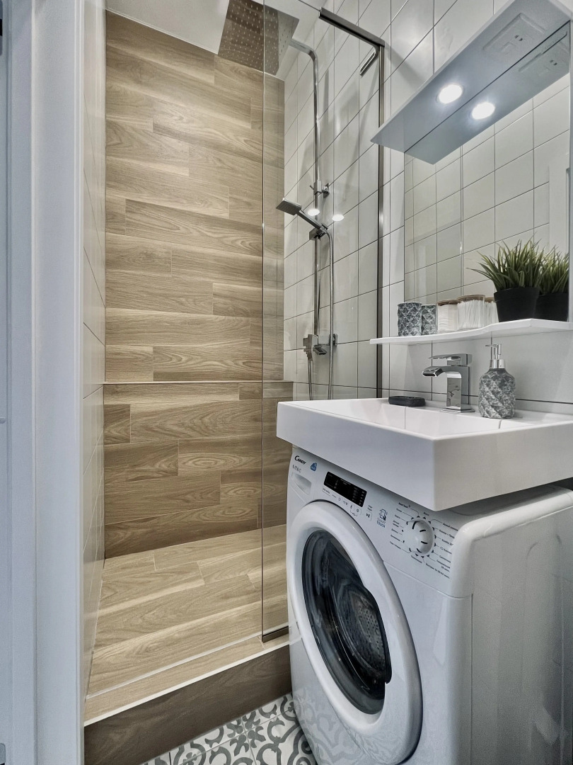 Апартаменты Светлая двухкомнатная квартирка возле ЦУМа