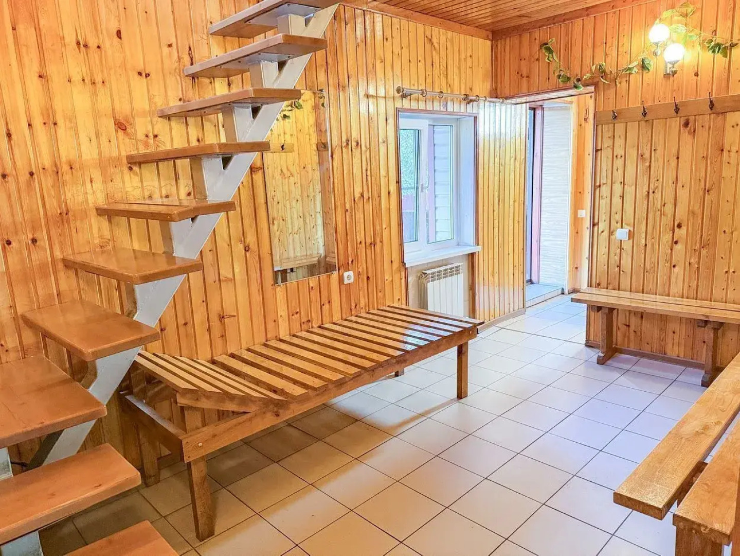 Частный дом с баней и бассейном