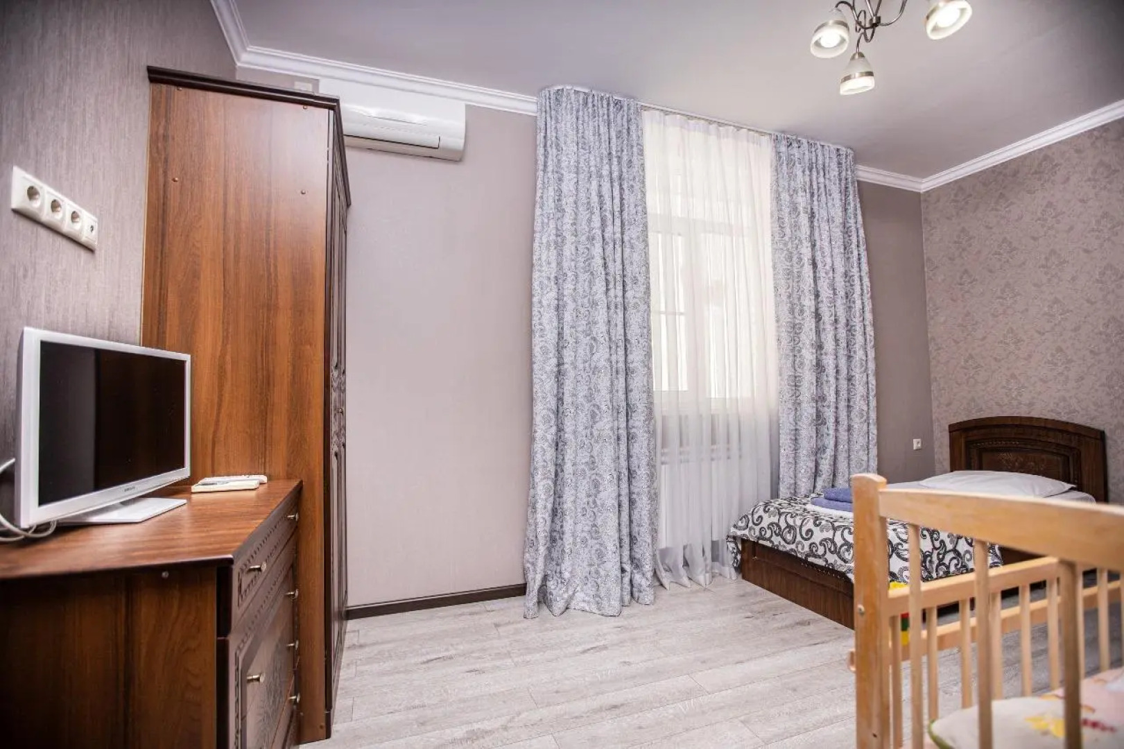 Коттедж в Сириусе у Моря на 11 Человек