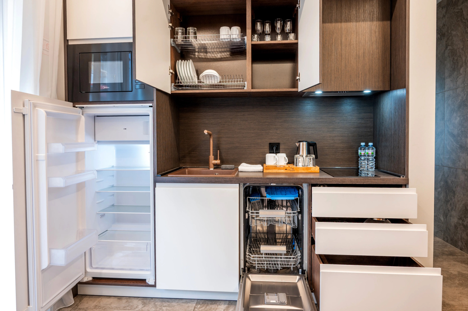 Квартира с теплым бассейном в горах