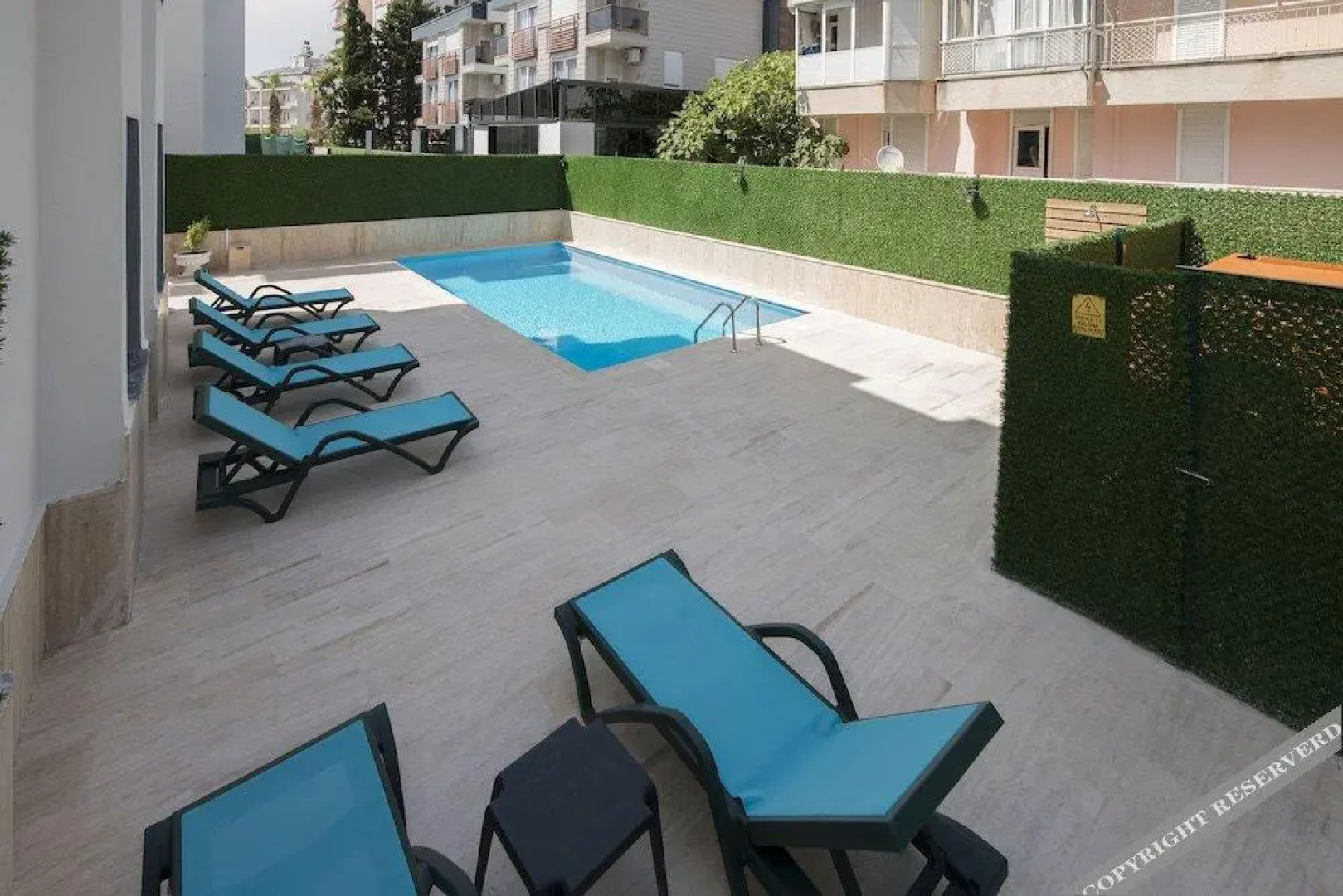 Hotel Pure Blanche Lara