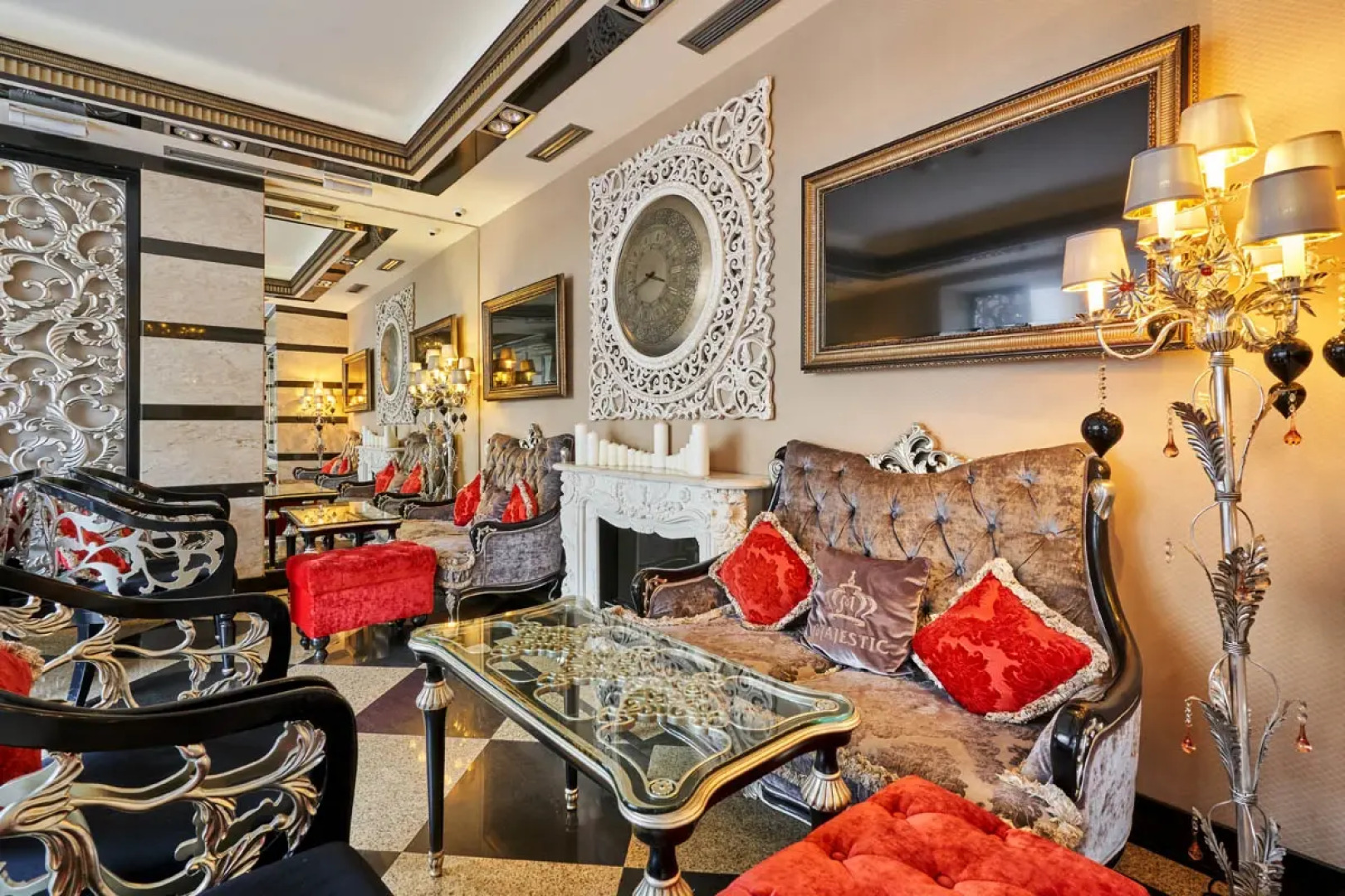 Маджестик Бутик Отель Делюкс