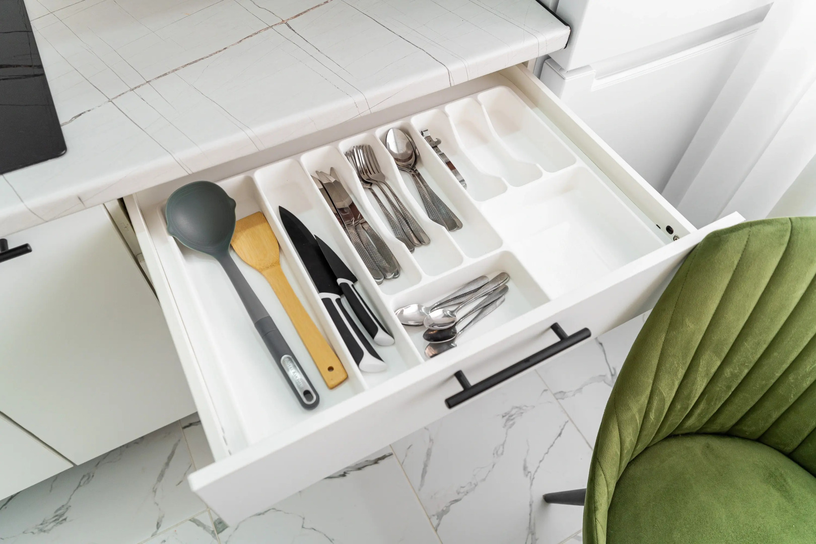 Апартаменты с дизайнерским ремонтом в Геленджике, микрорайон Парус от LetoApart