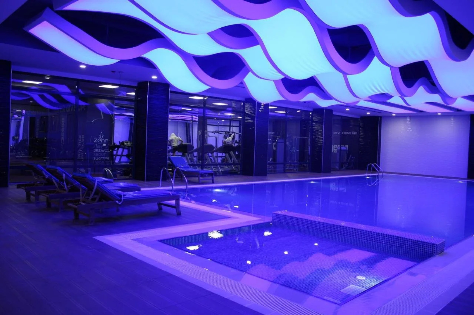 Отель Grand Hotel & Convention Center Karaman