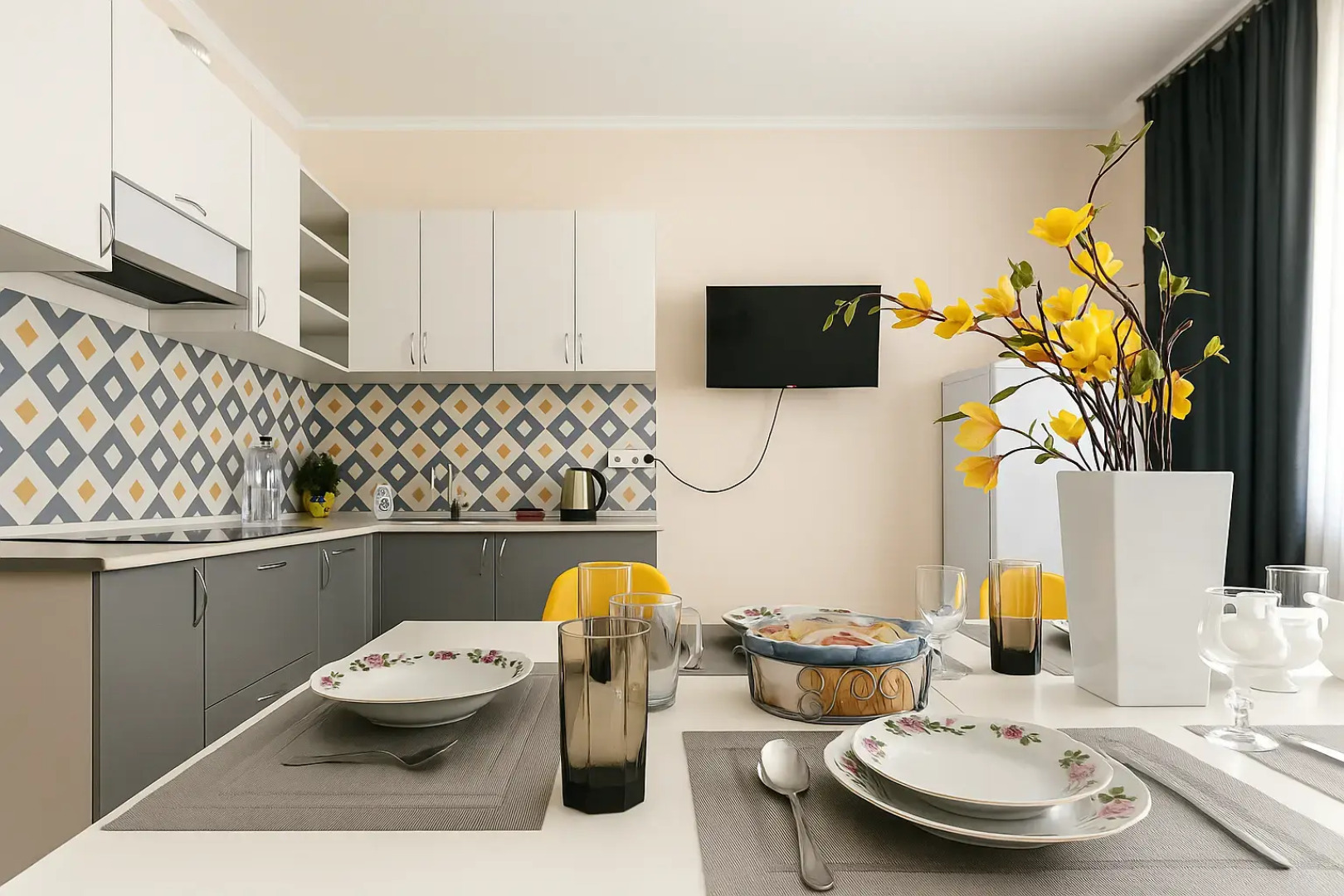 Квартира Уютная евродвушка в центре ЖК Атлант