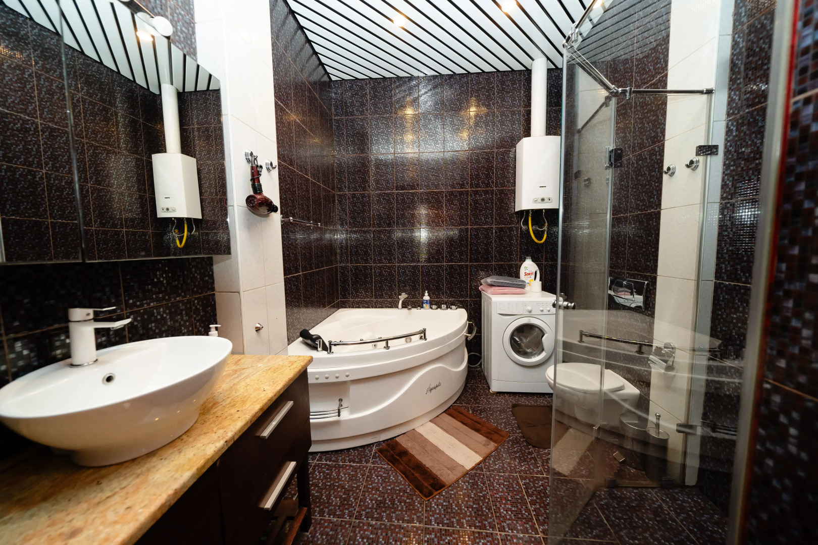 Апартаменты Трехкомнатные Апартаменты с Джакузи на Большой Морской 19