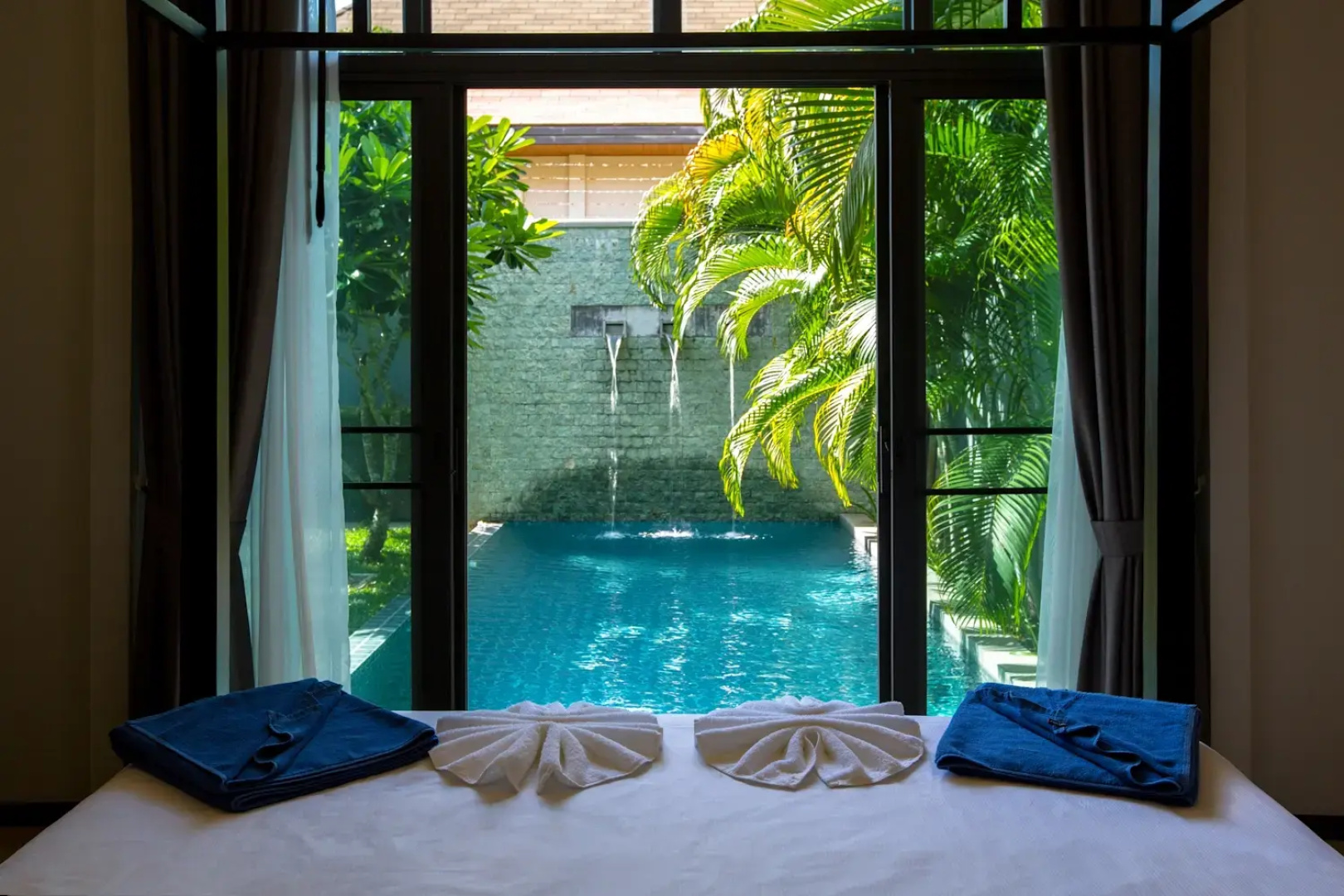 Вилла ARU 2 BR Private Pool 3 min to Naiharn Beach