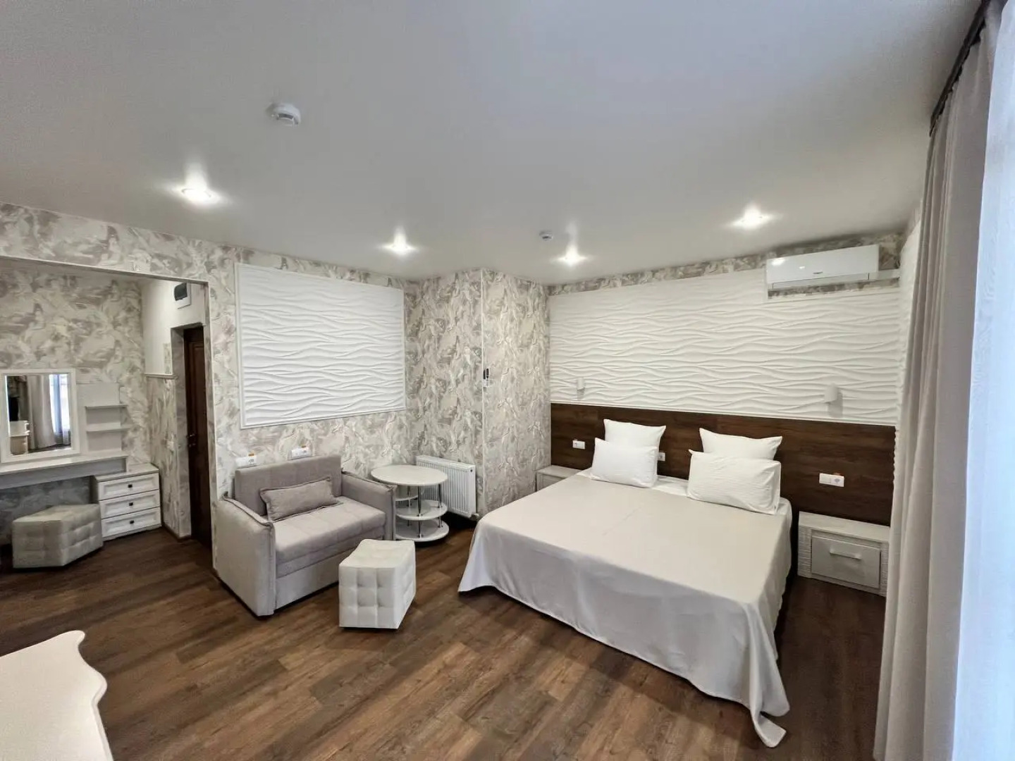 Отель Викинг