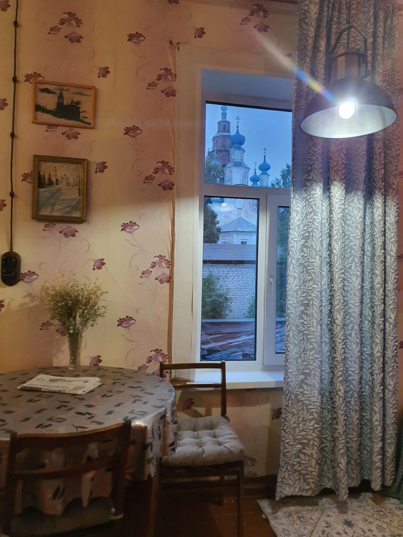 Квартира в старинном особняке Воскресенская - памятник провинциального классицизма