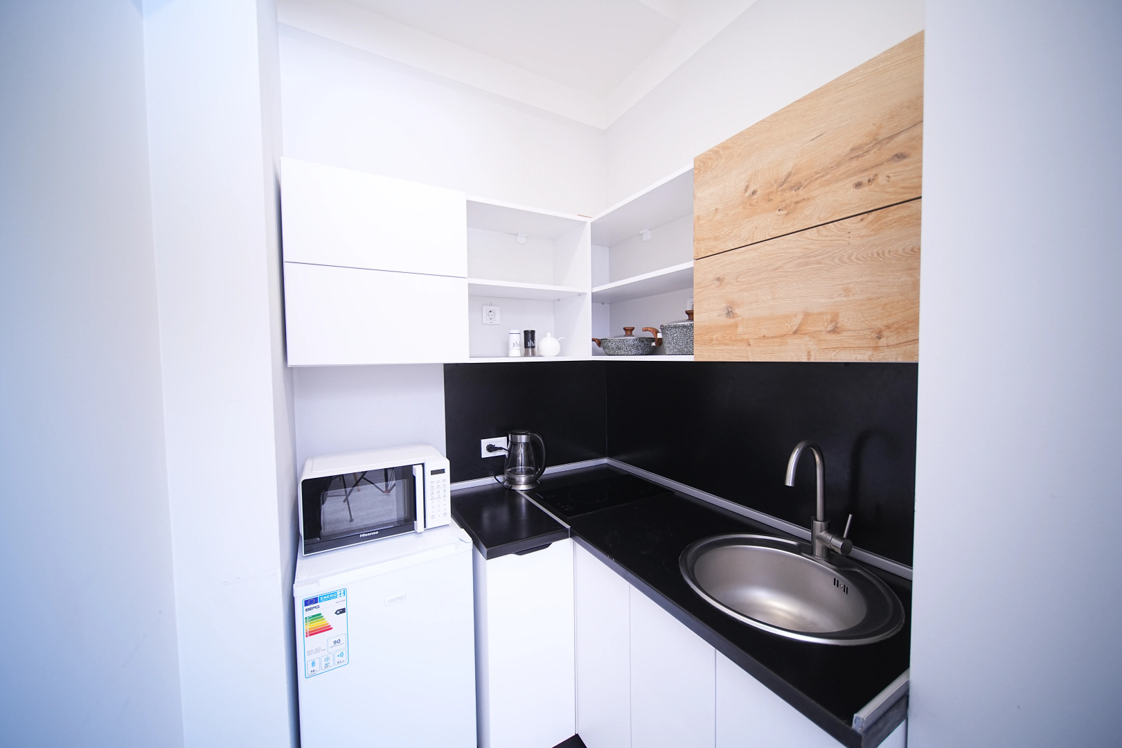 Апартаменты Студия с балконом в центре города от Sweet Home