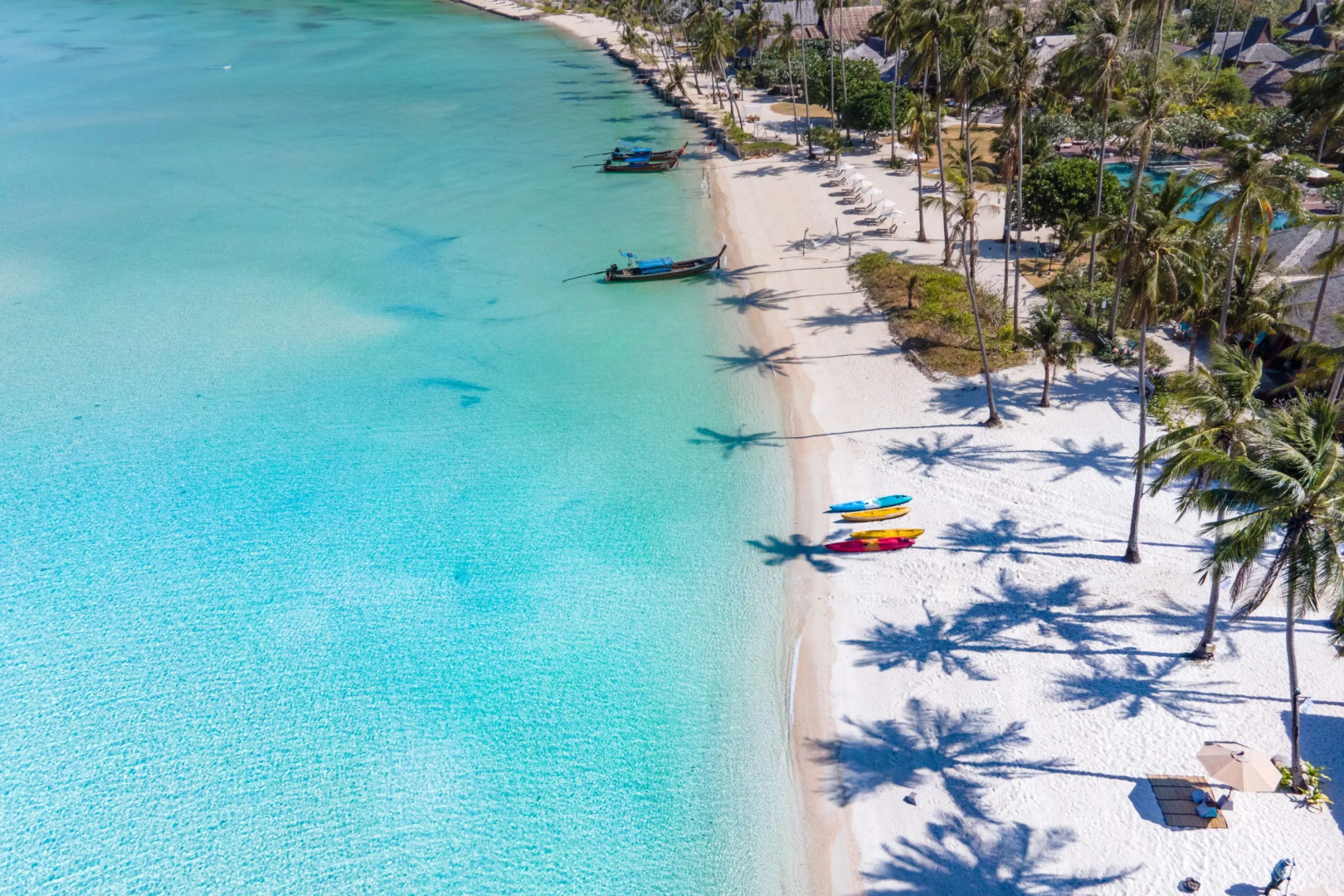 Отель Saii Phi Phi Island Village