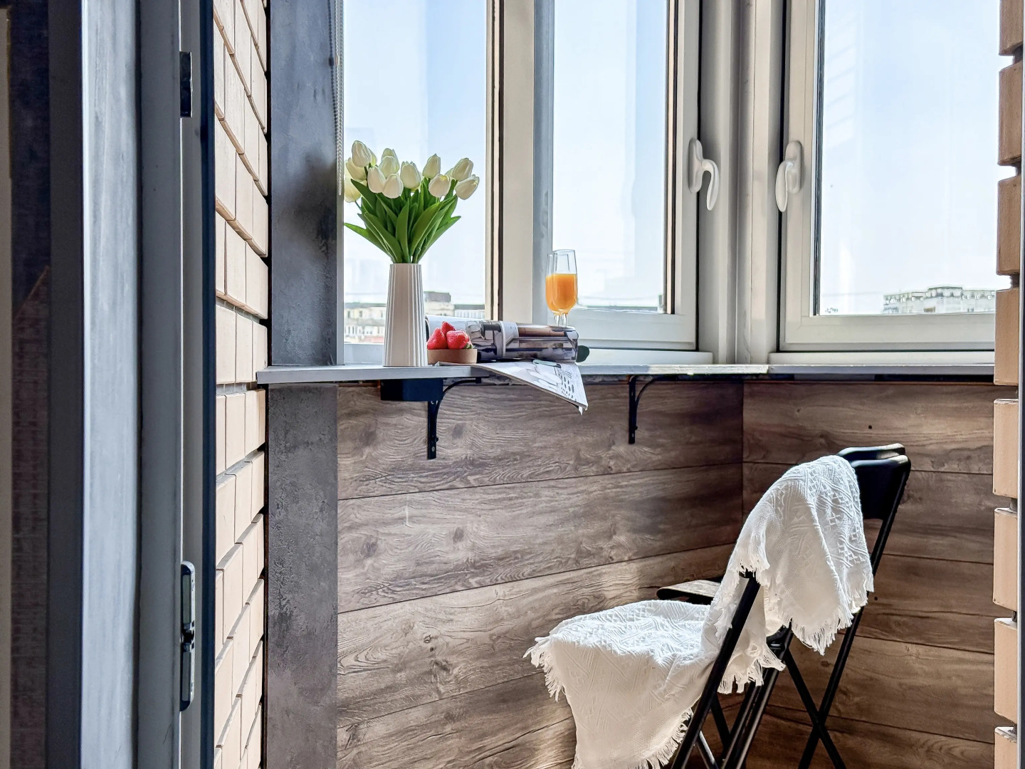 Квартира Уютная студия с потрясающим видом на море в центре