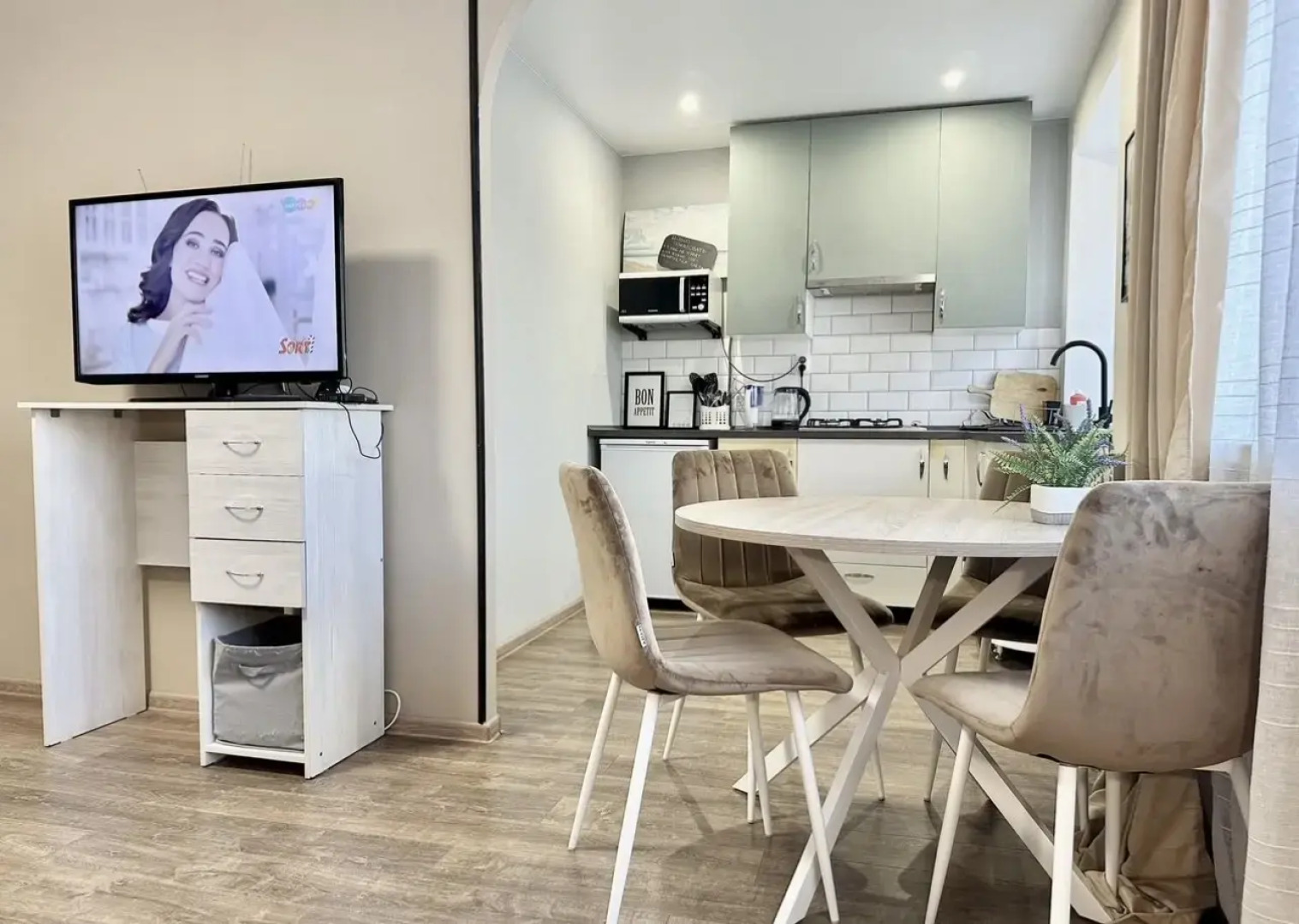 Квартира 2-комнатная Комфортабельная в Самом Центре у ЦУМа