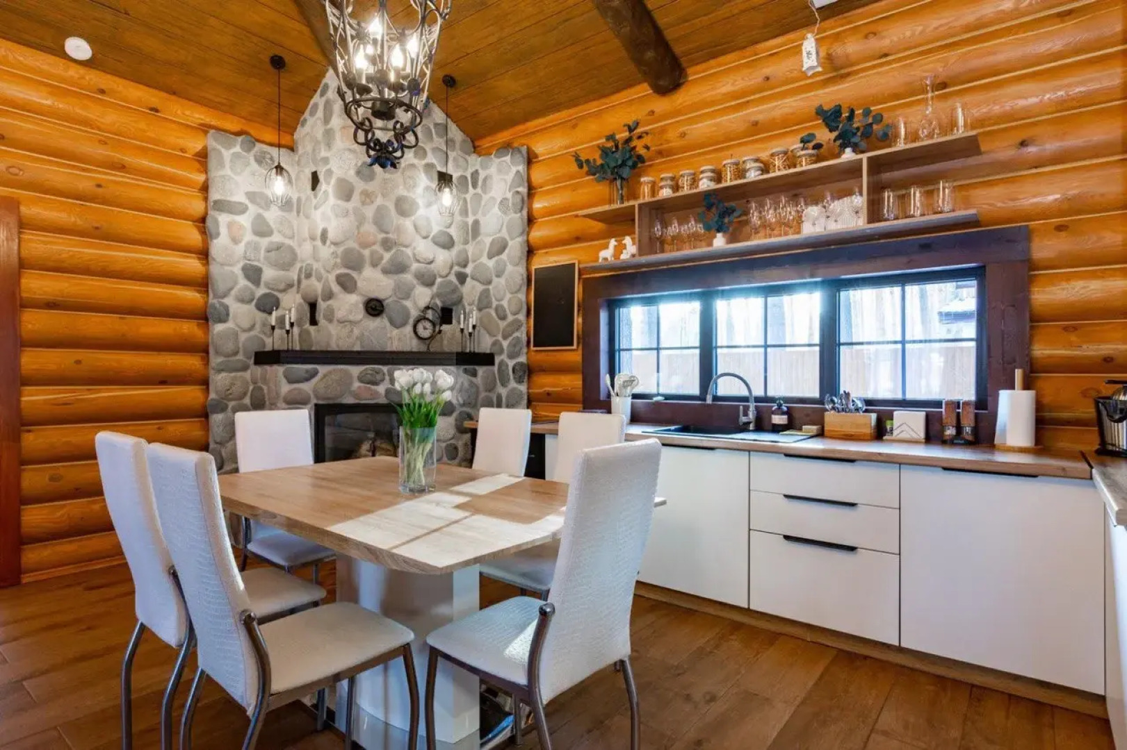 Частный Дом Избушка в Соснах с Бассейном и Хамамом