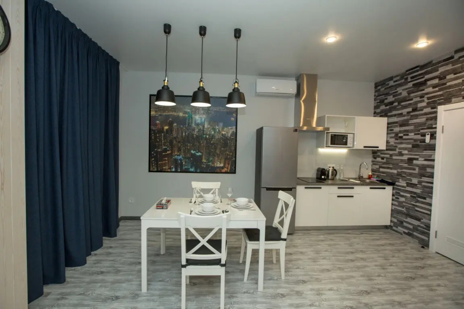 Апартаменты Central Place Vladivostok Премиум с видом на Мосты и Залив (4)