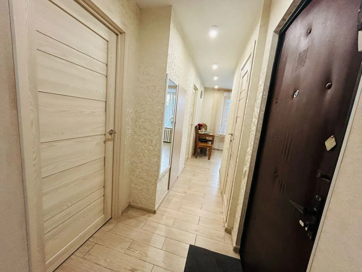 Квартира GoldApart Качалинская 9