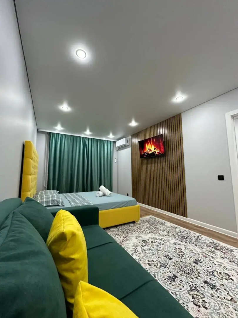 Апартаменты 1-комнатная квартира в 11 микрорайоне