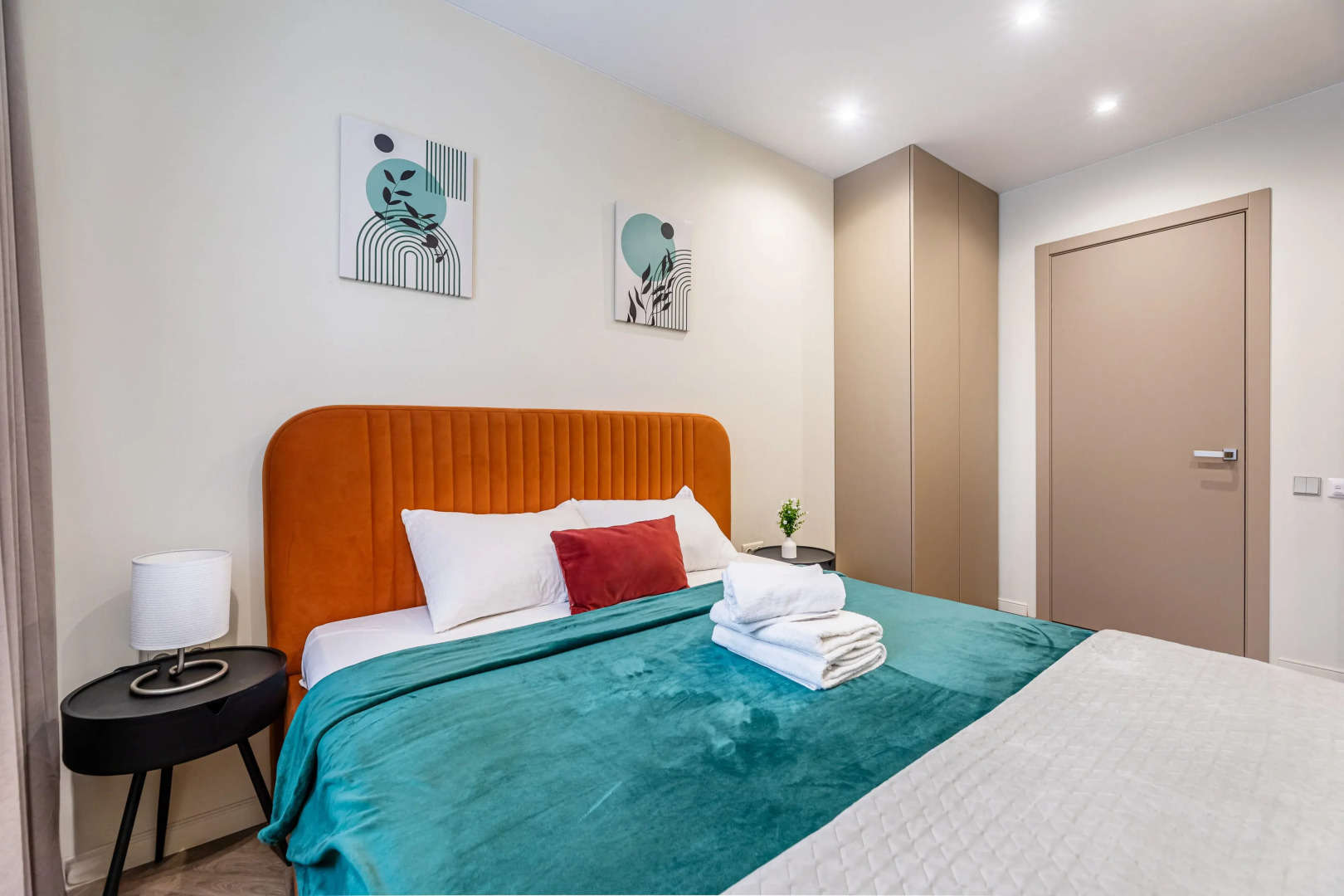 Апартаменты рядом с театром Г. Камала